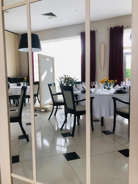 Restauracja 32 Motel グリフィツェ エクステリア 写真